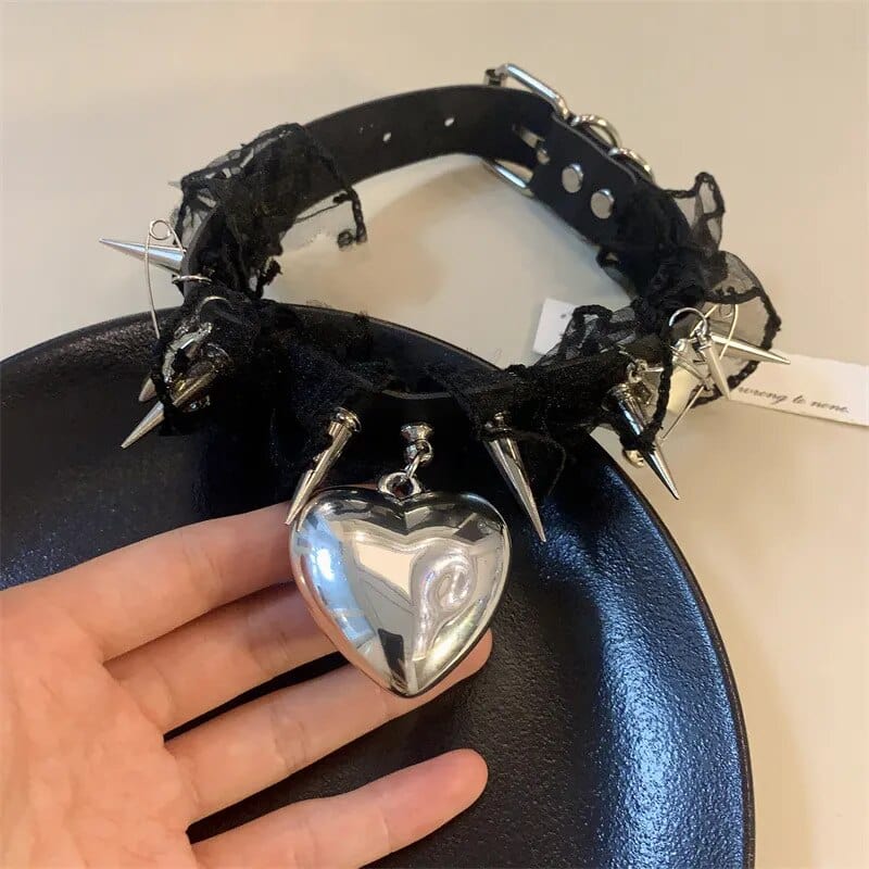 Sweet Heart Spiked Choker DDLG World